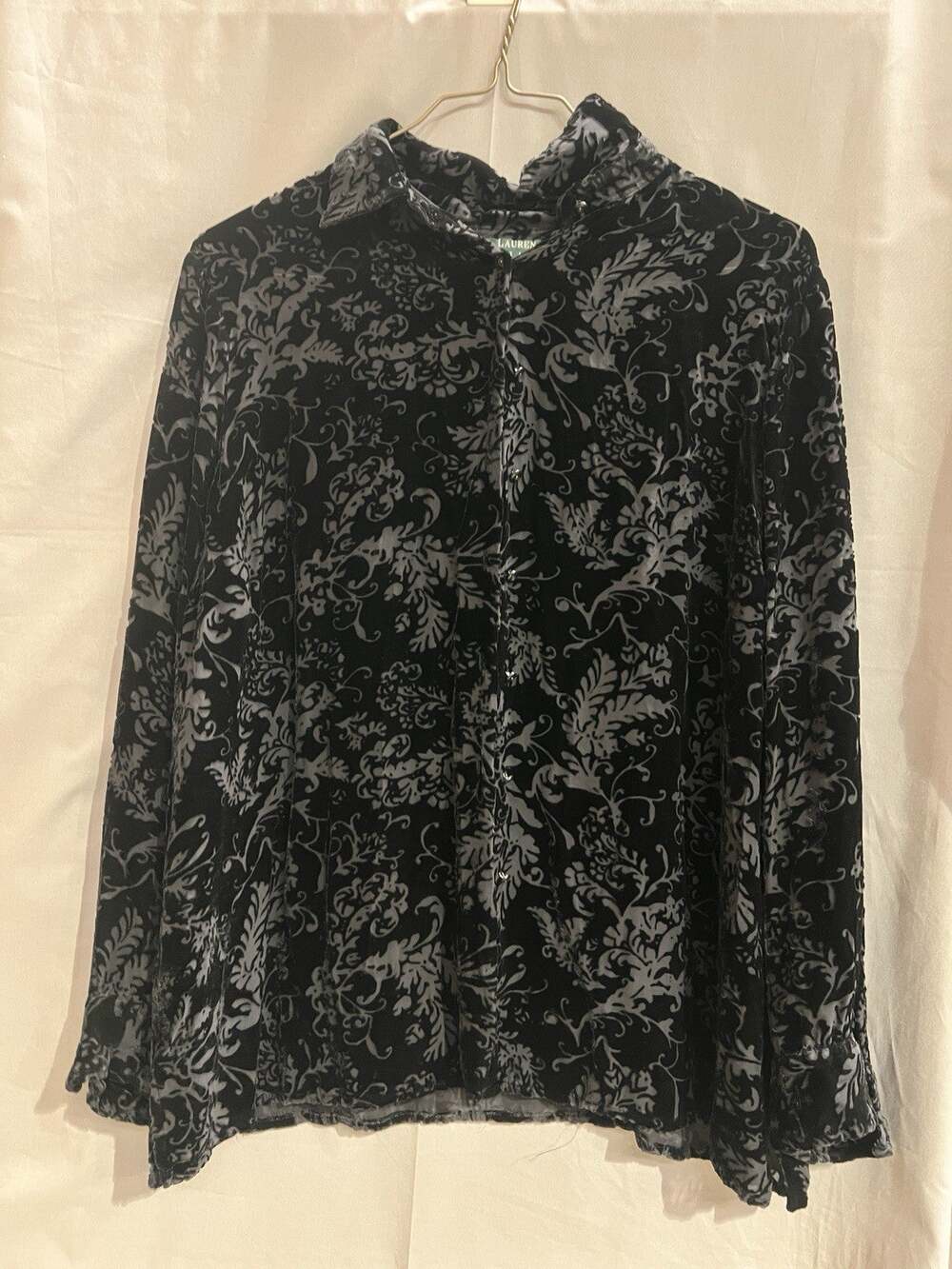 Lauren Ralph Lauren brand burnout velvet blouse Size 1X TG2105